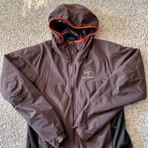 Arc’teryx Atom LT hoody Men’s sz M Katalox color.